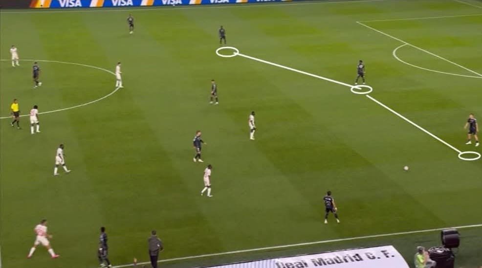 Xabi Alonso literally gave his bone